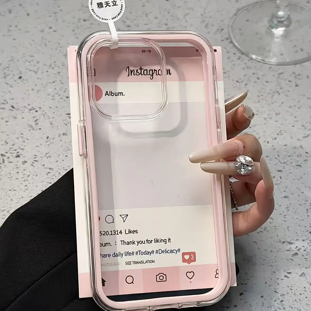 Luxusní akrylový kryt s barevným rámem pro iPhone