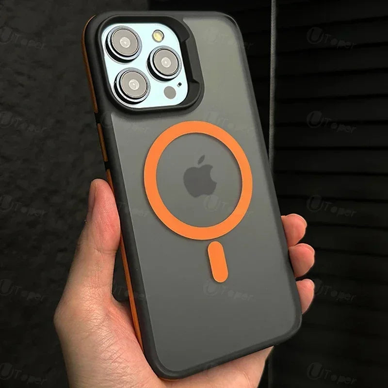 Dvoubarevný matný magnetický kryt pro iPhone