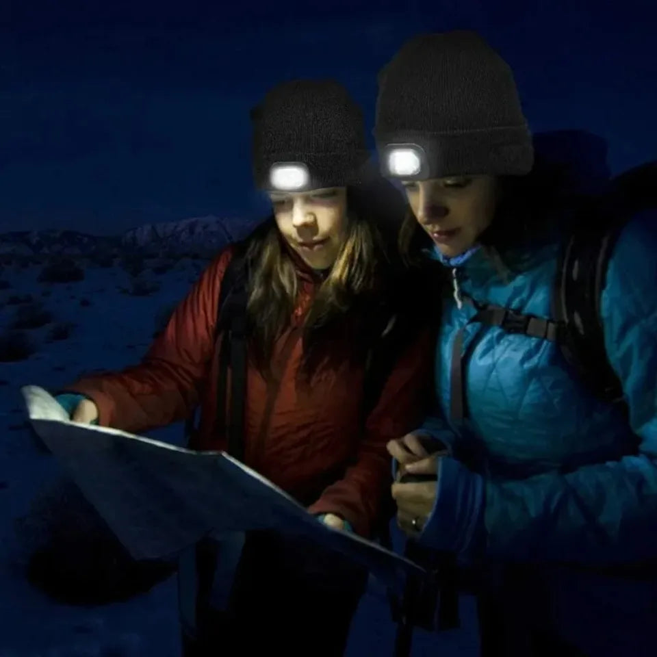 Zimní čepice s LED svítilnou (USB dobíjecí)