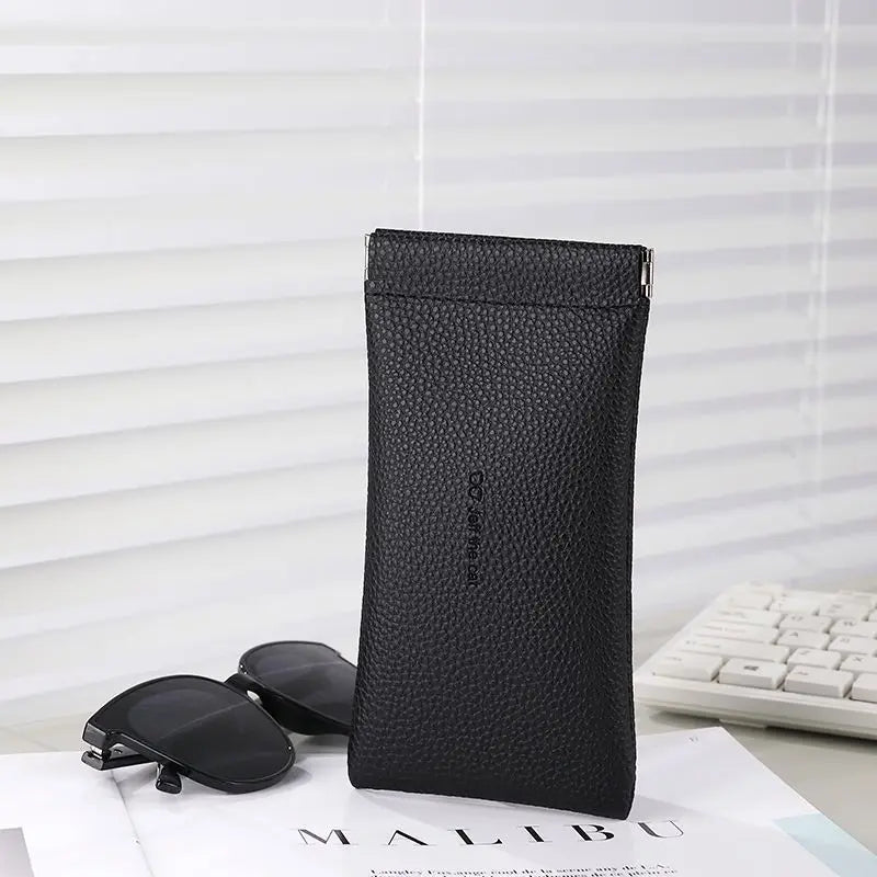Elegantní pouzdro na brýle s automatickým zavíráním