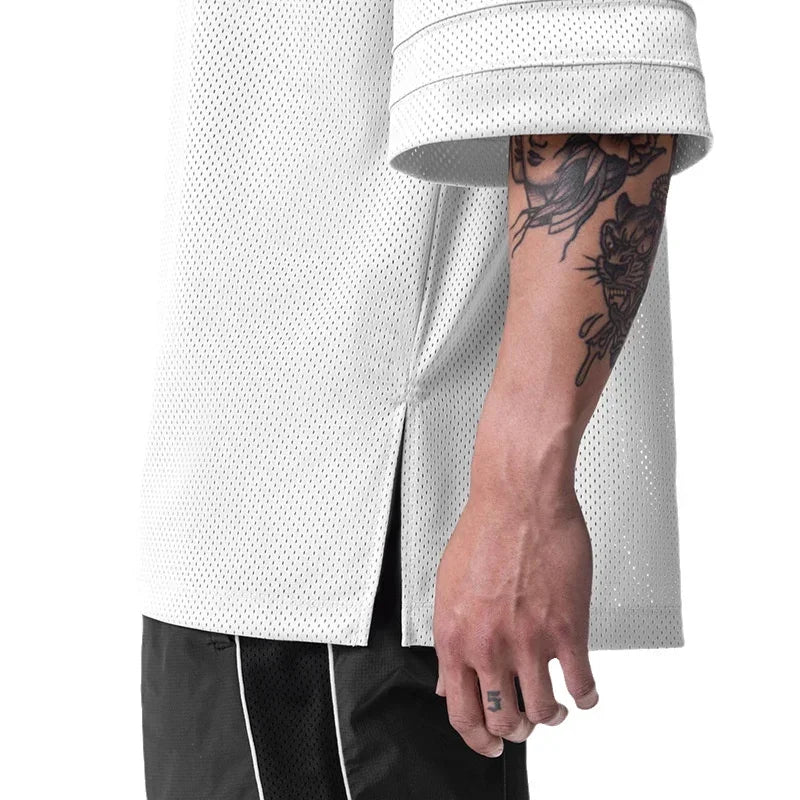 Pánské oversized volné ležérní tričko s krátkým rukávem – fitness triko s výstřihem do V pro kulturistiku a trénink, letní prodyšná síťovina (mesh), rychleschnoucí sportovní svršek.