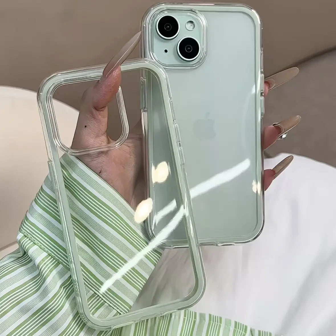 Luxusní akrylový kryt s barevným rámem pro iPhone
