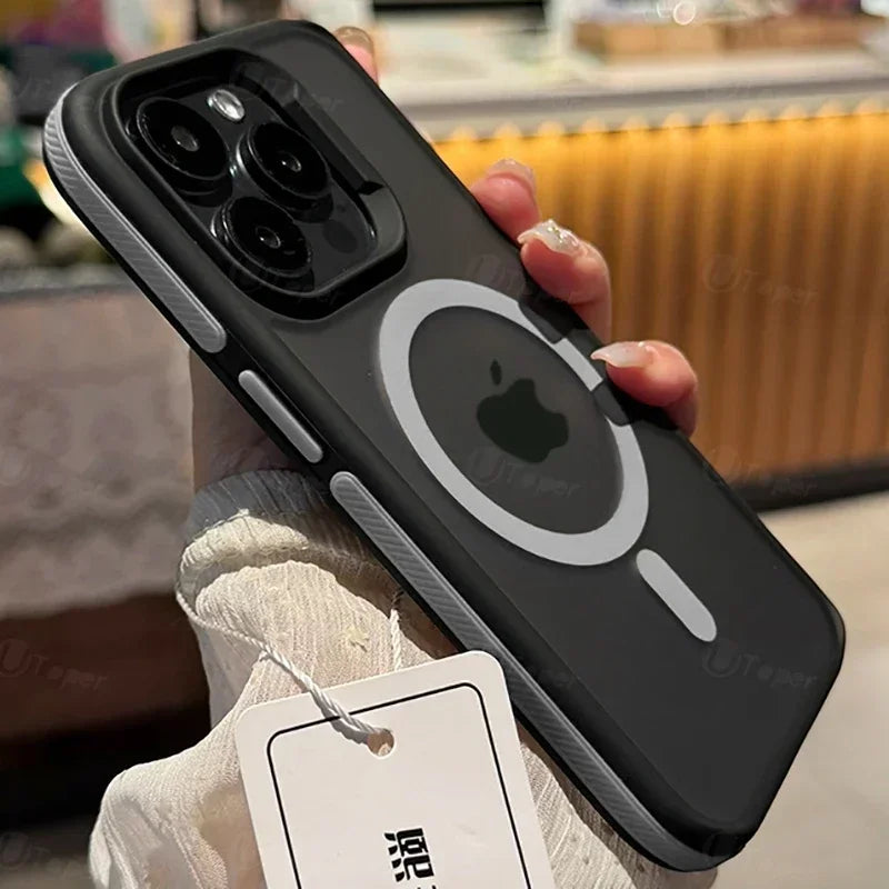 Dvoubarevný matný magnetický kryt pro iPhone